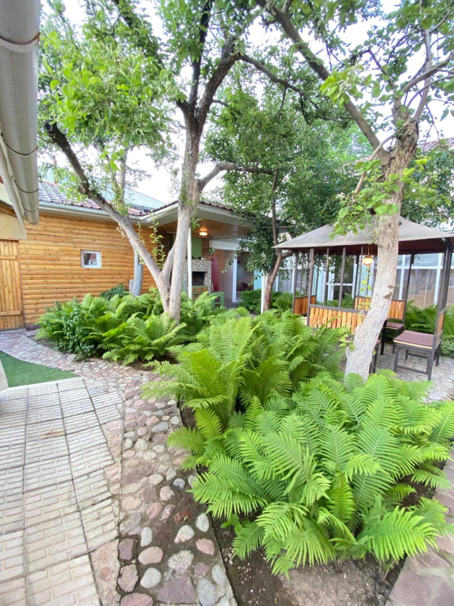 Osobyi Guest House Cholpon-Ata Εξωτερικό φωτογραφία